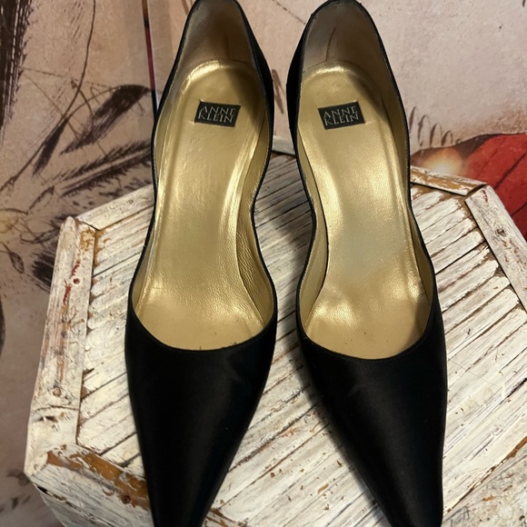 Anne Klein heels/pumps - Picture 2 of 10